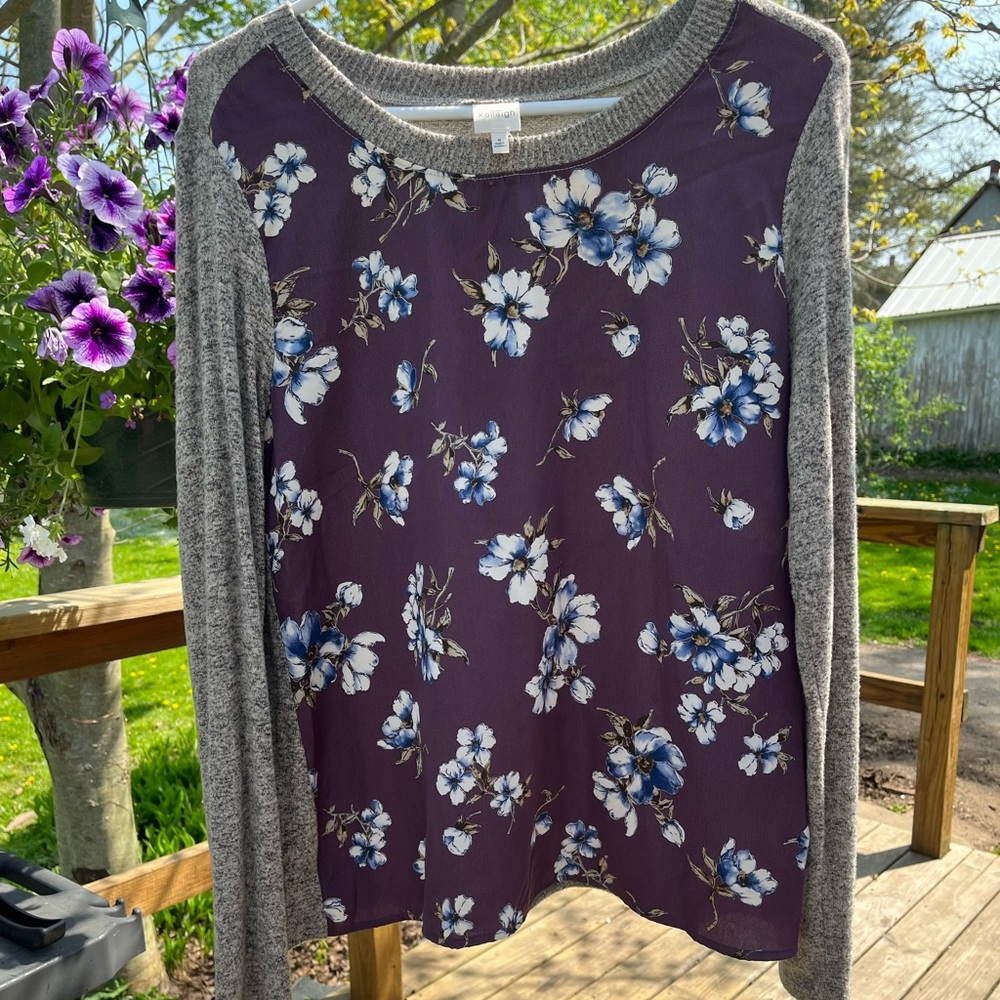 Women’s sweater